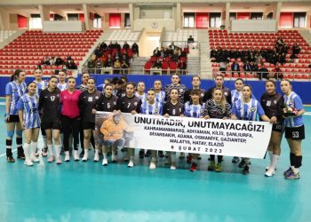 Ardeşen Belediyesi Kadın Hentbol Takımı Nağmağlup 1. Lig’de