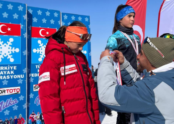 Esra GÜNAY’dan, Kayaklı Koşu Yarışmalarında Gümüş Madalya