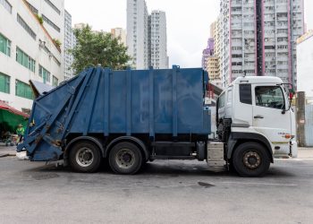 Ardeşen’e Yeni̇ Bi̇r Çöp Kamyonu Sözü Alındı!