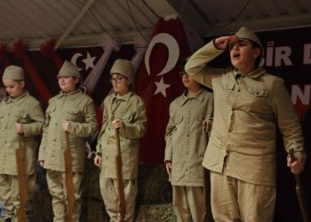Çanakkale Zaferi’nin Ruhu Hamidiye Çözüm Koleji’nde Yaşatıldı.