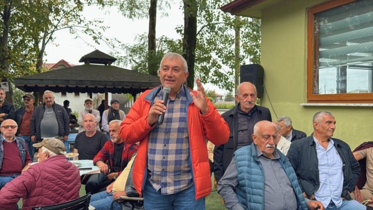 Fındıklı’da emekliler için dayanışma evi açıldı