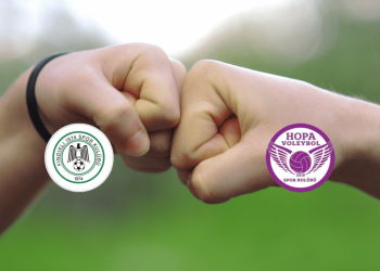 Sahalarda dostluk kazandı: Fındıklı ve Hopa voleybol takımlarından örnek davranış