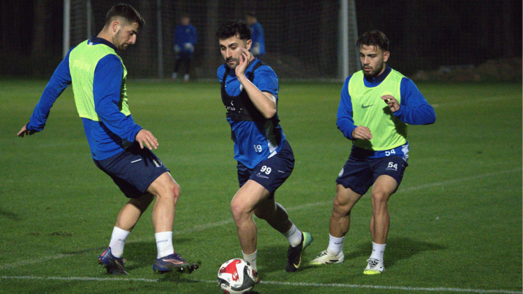 Çaykur Rizespor Antalya kampında, iki hazırlık maçı yapacak