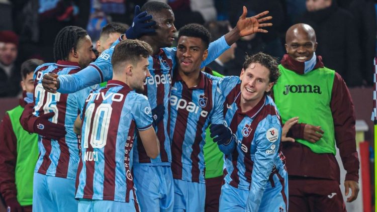 Trabzonspor, Kasımpaşa’yı Papara Park’ta 2-1 mağlup etti