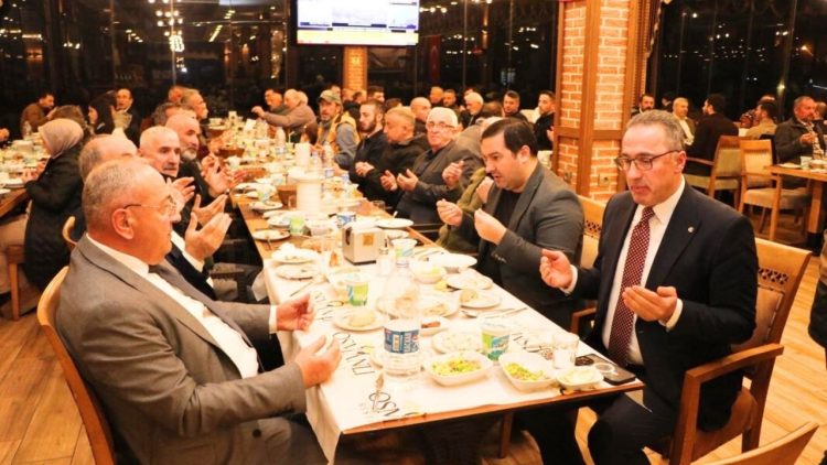 Ardeşen İş Dünyası iftar programında buluştu