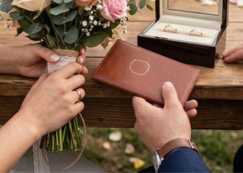 Evlenecek Gençlere 250 Bin TL Faizsiz Kredi Desteği