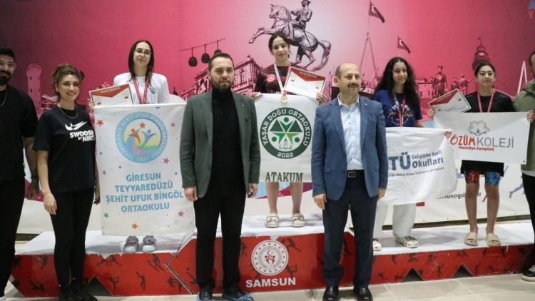 Samsun’da büyük başarı: Ardeşenli öğrenciler Türkiye finallerine yükseldi