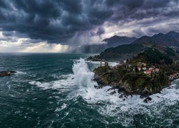 Doğu Karadeniz İçin Fırtına Uyarısı: Denizlerde Hava Sertleşiyor