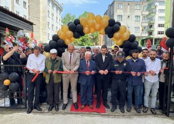 Ardeşen’de Hem Otopark Hem Oto Yıkama: AA Garaj Hizmete Açıldı