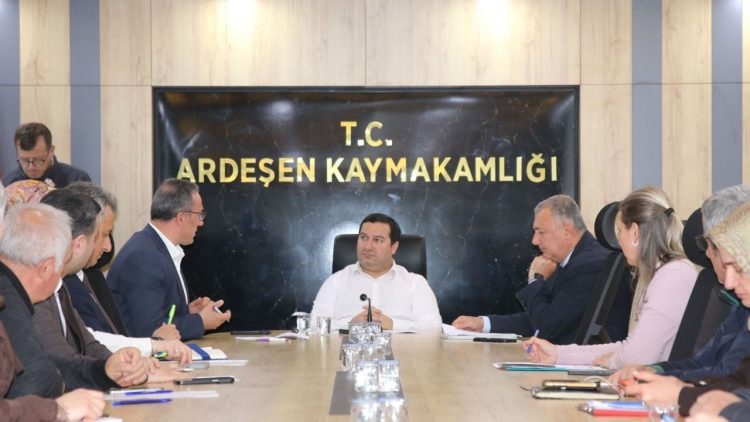 Ardeşen’de Çay Hasadı “Çaya Saygı” Temasıyla Karşılanacak