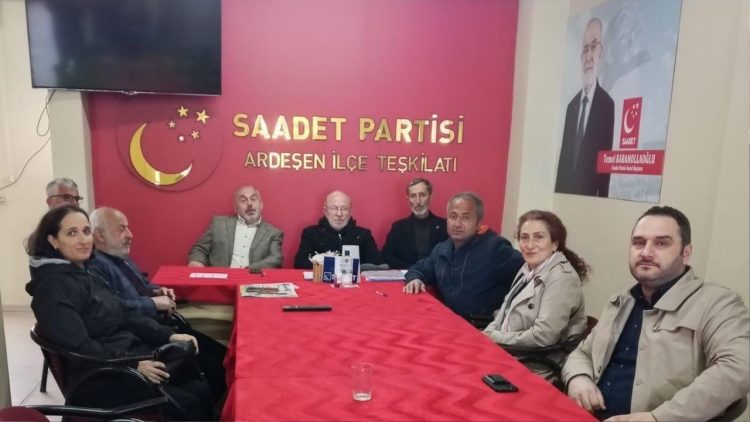 Saadet Partisi Ardeşen İlçe Teşkilatı, Işıklı Mahallesi sakinlerini dinledi